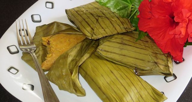 Ducana: Đây là một món ăn phổ biến khác của Antigua. Đó là khoai lang nghiền được kết hợp với dừa, bí ngô, quế và nhiều gia vị bí mật khác. Món bánh này sau đó được bọc trong lá chuối và luộc. Đây là một món ăn rất ngọt ngào và tương tự như kết cấu của chiếc bánh bao và thường được ăn kèm với cá muối.