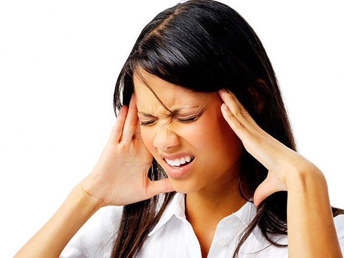 Nhức đầu thường xuyên: Nhức đầu là triệu chứng phổ biến nhất do lượng estrogen cao. Vì vậy, khi bạn thường xuyên bị nhức đầu, bạn nên kiểm tra mức độ estrogen đã tăng lên.