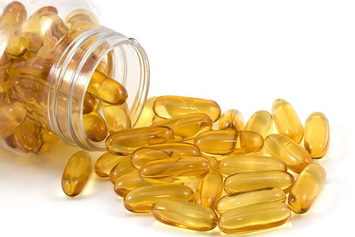 Dầu cá là chất bổ sung lành mạnh cho cơ thể bởi nó được tạo thành từ các axit béo omega 3 kích thích các enzyme giúp giảm cân.