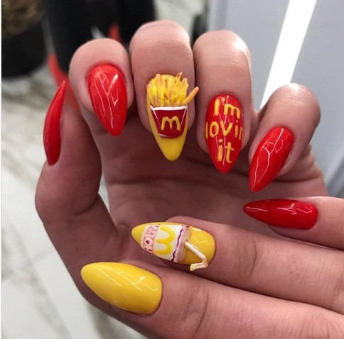 Fan của nhà hàng ăn nhanh McDonald sẽ thích mẫu móng này.