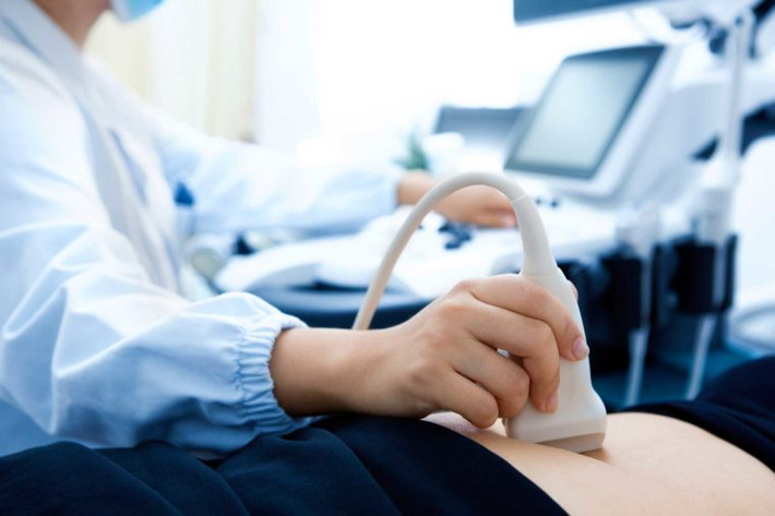 Buồn nôn và nôn: Nếu bạn bị buồn nôn và nôn mửa không rõ nguyên nhân, kiểm tra xem bạn có bất kỳ triệu chứng suy giảm chức năng gan khác không.
