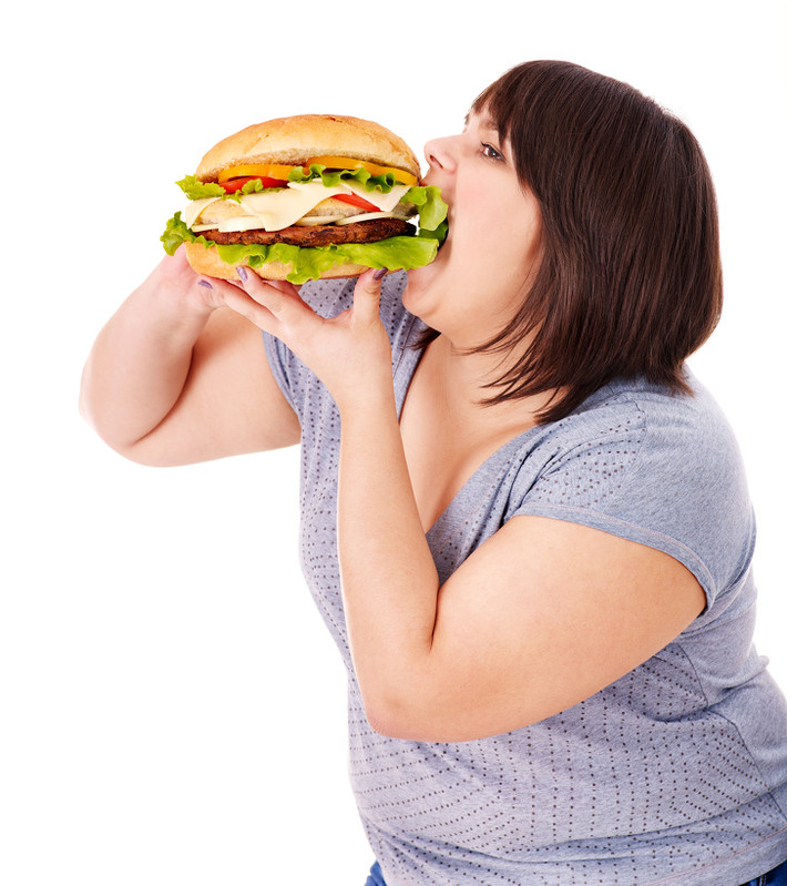 Ghrelin được gọi là hormone đói. Mức ghrelin cao hơn trong máu có thể dẫn đến tăng cân. Cách ngăn ngừa là tập luyện thường xuyên, ăn 2-3 giờ một lần và uống 1,5 ly nước 20 phút trước bữa ăn.