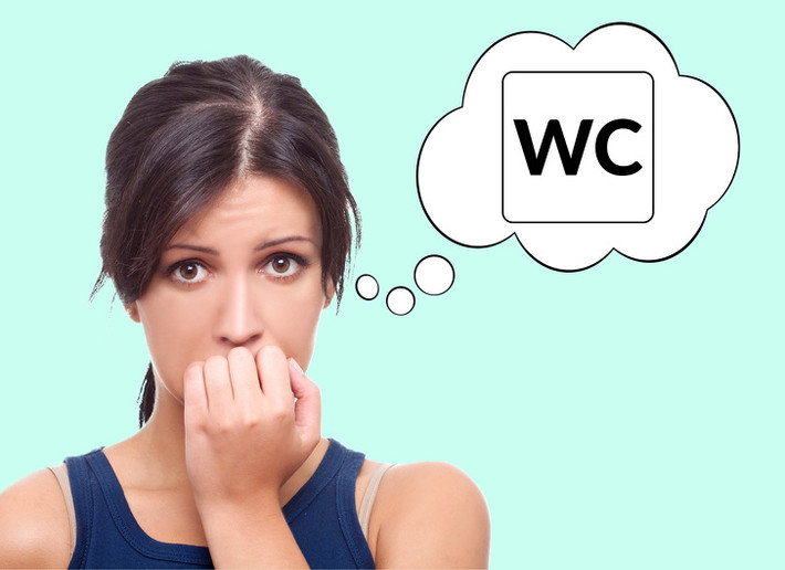 Tiểu tiện thất thường: Cơ sàn chậu bị suy yếu, thường là kết quả của việc sinh thường, kết hợp với lớp lót niệu đạo mỏng do nồng độ estrogen thấp gây căng thẳng tiểu tiện không tự chủ (SUI) hoặc đái tháo đường tiểu không tự chủ, khiến việc đi vệ sinh khó khăn.