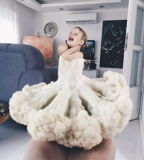 Mỗi ngày, Stefani được mẹ chụp cho khá nhiều bức ảnh với vô vàn kiểu trang phục ăn được khác nhau.