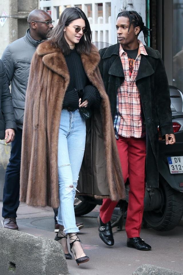 Sau vài tháng bí mật, người mẫu Kendall Jenner công khai hẹn hò với rapper A$AP Rocky. (Ảnh: Getty Images)