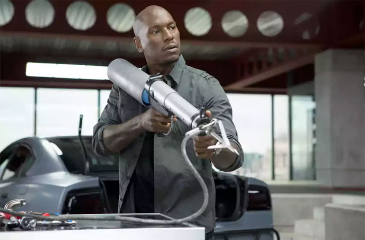 Tyrese Gibson đã có sự chuyển đổi thành công từ ca sĩ sang diễn viên. Hiện anh đang là một ngôi sao đắt sô ở Hollywood và làm chủ khối tài sản 25 triệu USD.