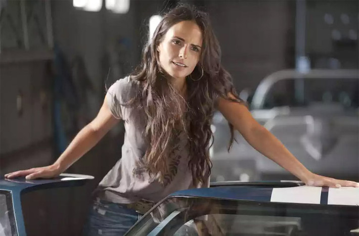 Phần lớn trong số tài sản 2 triệu USD của Jordana Brewster là từ vai Mia Toretto, em gái của Dom Toretto trong 5 phần phim Fast and Furious.