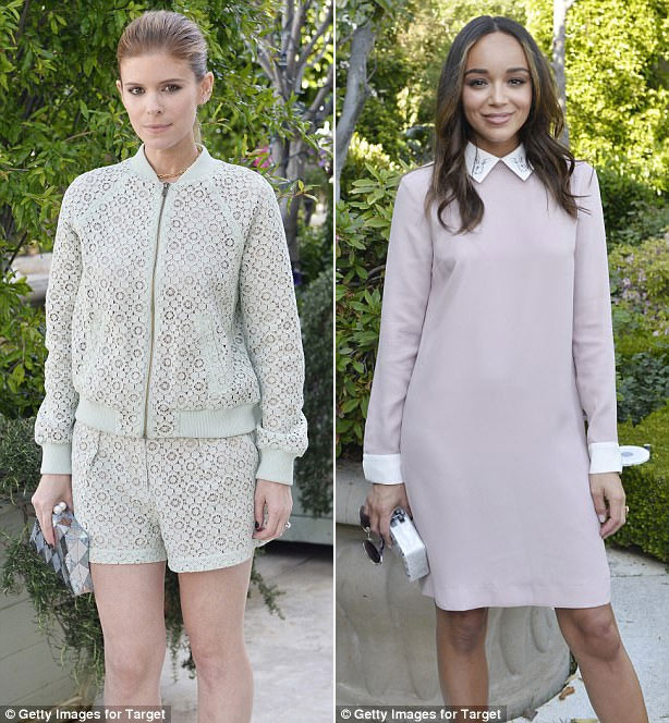 Hai mẫu thiết kế trong bộ sưu tập mới của Target do Victoria Beckham tạo mẫu có giá 35 bảng Anh.