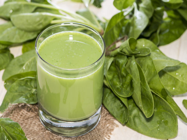 7. Cải bó xôi: Rau xanh này có chứa lutein là chất dinh dưỡng thiết yếu cho sức khoẻ mắt. Điều này là cần thiết cho người bị tiểu đường vì họ có nguy cơ cao bị ảnh hưởng bởi bệnh mắt hơn những người không bị tiểu đường. Đây là một trong những thức ăn tốt nhất cho bệnh tiểu đường. Ảnh: Boldsky.