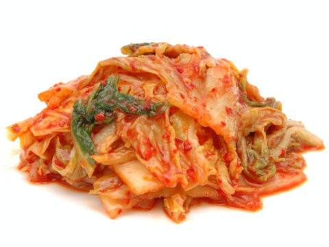 Kimchi: Là món ăn truyền thống của Hàn Quốc, kimchi cải thảo được muối khá chua và cay. Thực phẩm này chứa các vitamin, canxi và probiotic, những chất rất tốt cho sức khỏe và hỗ trợ giảm cân. Ảnh: RD.