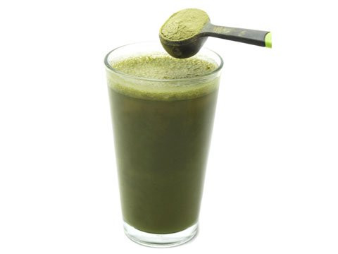 Vi tảo: Đôi khi được gọi là "tảo xanh", vi tảo là một loại cỏ xanh, thường được sử dụng trong nước trái cây. Đây cũng là một thực phẩm hỗ trợ quá trình giảm cân của bạn. Ảnh: RD.