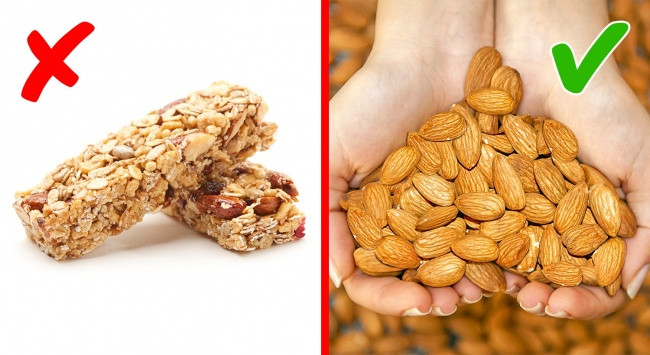 9. Thanh ngũ cốc granola: Granola là một loại ngũ cốc ăn sáng phổ biến của người Mỹ. Được làm từ yến mạch, lạc (đậu phộng), mật ong và một chút gạo. Tuy nhiên, loại ngũ cốc này không hề tốt cho sức khỏe bởi chúng đều có lượng đường cao và chất dinh dưỡng thấp một cách đáng ngạc nhiên. Nếu bạn đang tìm kiếm một bữa ăn nhẹ thực sự lành mạnh, hãy chọn táo hoặc hạnh nhân. Ảnh: Depositphotos.