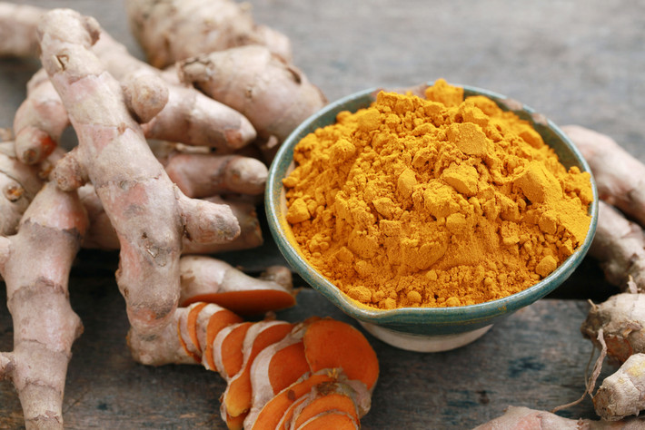 8. Nghệ: Thực phẩm này rất tốt cho gan bởi nó có tính chống viêm, chống oxy hóa, chống nấm, kháng vi trùng và kháng khuẩn. Curcumin trong nghệ giúp bảo vệ gan bằng cách giảm viêm, giảm thiểu stress oxy hóa, cải thiện sự chuyển hóa lipid và insulin. Ảnh: Shutterstock.