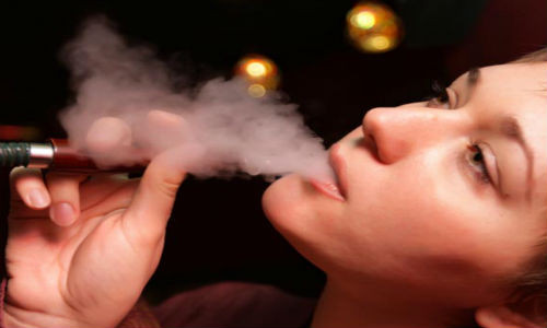 Carbon Monoxide: Tất cả chúng ta đều biết một thực tế là carbon monoxide gây hại nghiêm trọng tới hệ hô hấp.