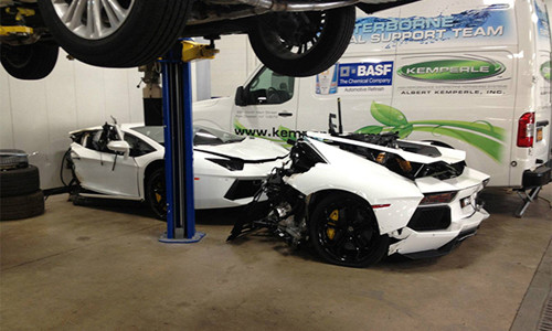 Việc rao bán siêu xe Lamborghini Aventador này có lẽ được thực hiện sau khi những nỗ lực sửa chữa không thành của chủ xe bởi xe này gặp nạn từ gần 2 năm trước.