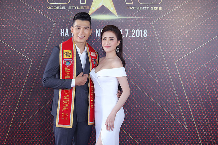 Nam vương Ngọc Tình và Á hậu Thư Dung.