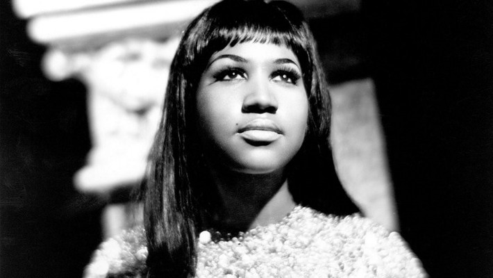 Aretha Louise Franklin sinh năm 1942 và là con thứ 3 trong một gia đình có truyền thống Thiên Chúa giáo. Bà bắt đầu theo đuổi con đường ca hát từ năm 10 tuổi, sở hữu những bản thu âm riêng năm 14 tuổi. Đến năm 1966, Aretha Franklin ký hợp đồng với hãng đĩa Atlantic Records và gặt hái được những thành công thương mại lớn. Ca khúc Respect (1967) giành vị trí số một trên bảng xếp hạng Billboard và đây là bản hit đình đám nhất, gắn liền với tên tuổi của diva. Cho đến nay, Respect vẫn được xem là tuyên ngôn nữ quyền và quyền tự do của con người. Ca khúc này tạo nên làn sóng đòi quyền bình đẳng rộng khắp thế giới.