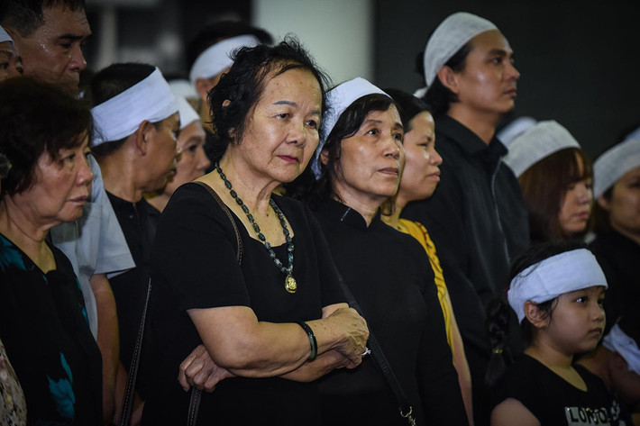"Thị Nở" Đức Lưu chia sẻ dù sức khoẻ không tốt, huyết áp tăng, bà vẫn cố gắng đến tiễn đưa Bùi Cường về nơi an nghỉ. Bà cảm thấy xót xa khi nghĩ đến chuyện đồng nghiệp chưa được phong danh hiệu NSND dù đã cống hiến cho nghề cả đời. Đến nay, Làng Vũ Đại ngày ấy vẫn là bộ phim in dấu ấn sâu đậm trong lòng khán giả. Theo NSƯT Đức Lưu, hai người có chênh lệch về tuổi tác nhưng lại rất hợp lý khi đóng cặp.