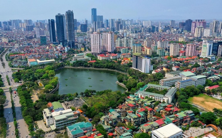 UBND TP. Hà Nội vừa có Quyết định số 3952/QĐ-UBND về việc ban hành Danh mục nhà, đất phải di dời theo quy hoạch trên địa bàn (đợt 1). Theo đó, 9 cơ sở nhà, đất sẽ phải di dời trong vòng 5 năm kể từ khi UBND Thành phố phê duyệt danh mục.