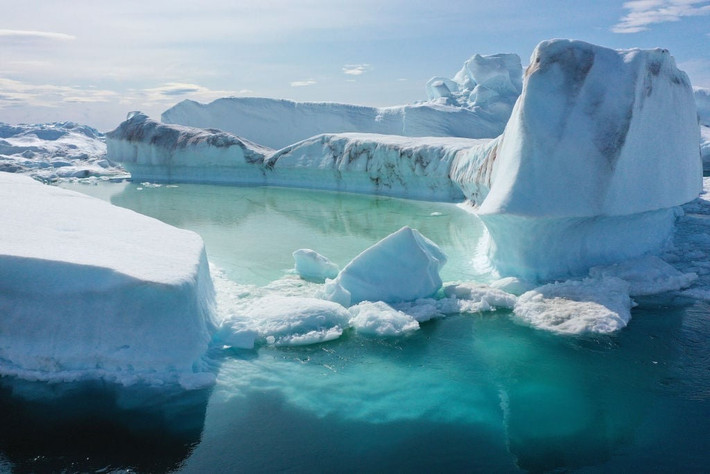 Theo các nhà khoa học, nếu tìm được số khoáng sản khổng lồ ở Greenland thì chúng sẽ đóng vai trò quan trọng trong quá trình chuyển đổi năng lượng. Những tài nguyên thiên nhiên đó có thể được dùng trong pin xe điện, công nghệ lưu trữ năng lượng và các ứng dụng liên quan đến an ninh quốc gia. Ảnh: Sean Gallup/Getty Images.
