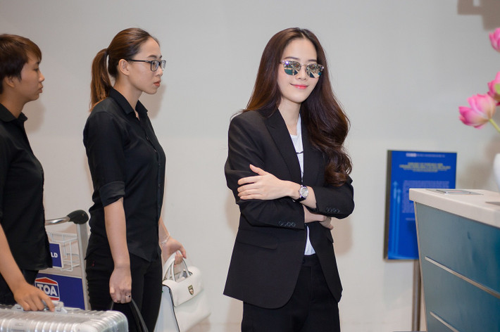 Nam Em khẳng định những chuyện không vui vừa qua đã đến lúc để lại ở quá khứ. Cô cần phải lấy lại tinh thần và nỗ lực để khẳng định mình thông qua những hoạt động, những sản phẩm chỉn chu gửi đến khán giả.