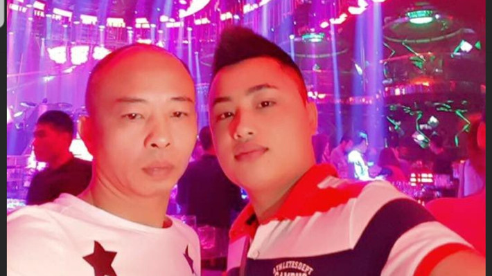 Theo tài liệu điều tra, khoảng tháng 4/2018, Bùi Mạnh Tiến (tức Tiến Trắng, là con nuôi của Nguyễn Xuân Đường) và Phạm Văn Sáng đến nhà anh Trần Ngọc Hoàng (lái xe ô tô khách 9 chỗ ngồi tuyến Vũ Thư, Thái Bình – Hà Nội) yêu cầu anh Hoàng mỗi tháng phải đưa 3 triệu đồng và đón khách sau 15h hàng ngày, nhưng anh Hoàng không đồng ý thì bị Phạm Văn Sáng dùng dao chém nhiều nhát, làm anh Hoàng bị đứt cơ, gân của 2 tay và 2 chân.