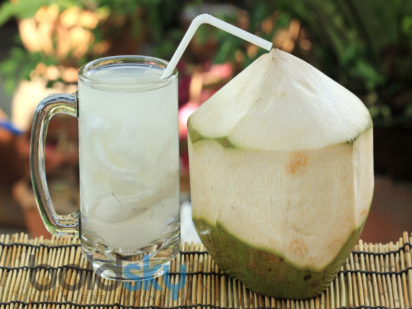 Do nước dừa có tác dụng nhuận tràng trên hệ tiêu hóa nên những người có hội chứng ruột kích thích nên tránh tiêu thụ quá nhiều nước dừa.