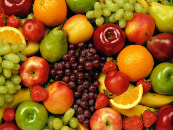 Các loại quả đỏ như dưa hấu, bưởi đỏ, ớt đỏ... có hàm lượng phenol cao, làm giảm lượng mỡ trong bụng.