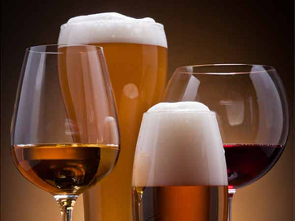 Rượu cũng là một phương pháp trị mùi cơ thể. Bạn chỉ cần chà xát một ít rượu trên nách và rửa sạch sau một vài phút.