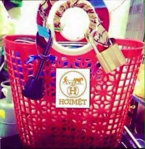 Chiếc làn "Hơi Mệt" dành cho các bà nội trợ. Ảnh: Facebook.