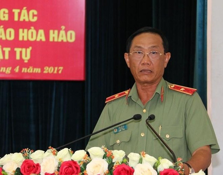 Ông Bùi Bé Tư cũng chịu trách nhiệm chính, trách nhiệm người đứng đầu về những vi phạm, khuyết điểm của Ban Thường vụ Đảng ủy Công an tỉnh nhiệm kỳ 2015 - 2020; thiếu kiểm tra, giám sát để nhiều đơn vị của Công an tỉnh vi phạm nghiêm trọng trong công tác đấu tranh phòng, chống tội phạm dẫn đến bỏ lọt tội phạm, trong quản lý các đối tượng, trong công tác tổ chức cán bộ; một số cấp ủy và nhiều lãnh đạo, cán bộ cấp dưới bị xử lý kỷ luật, bị khởi tố, điều tra. Vi phạm của ông Bùi Bé Tư đã gây hậu quả rất nghiêm trọng, dư luận bức xúc trong xã hội, ảnh hưởng xấu đến uy tín của tổ chức đảng, ngành Công an.