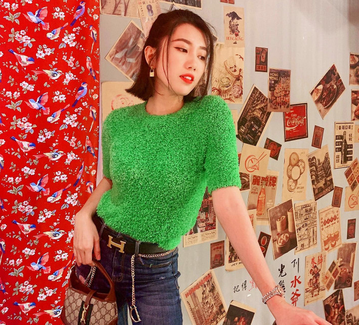 Nữ diễn viên "Gạo nếp gạo tẻ" luôn tự tin về hình thể cũng như tỷ lệ nhân trắc học chuẩn mực nhờ biết cách giữ dáng và chăm tập thể dục.