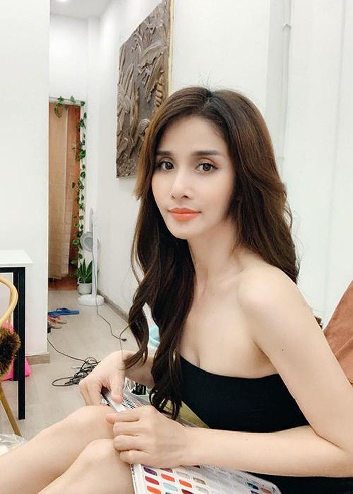 Phong cách gợi cảm là hình ảnh quen thuộc mà cô theo đuổi trong thời gian gần đây.