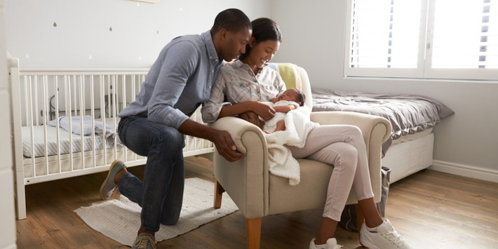 Có thêm thành viên mới nghĩa là gia đình bạn sẽ tốn một khoản tài chính nhất định cho quần áo, bỉm sữa hoặc các khoản phát sinh khi em bé ốm. Vì thế nên có một phần ngân sách dự phòng cho con.