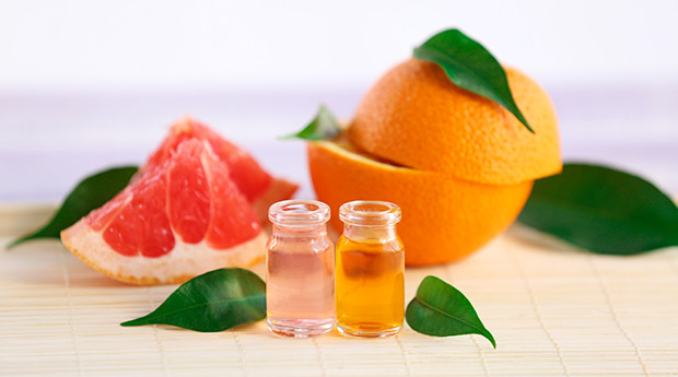 Cho 1-2 giọt tinh dầu bưởi vào nước uống hoặc dùng dầu để xoa bóp bụng thường xuyên để kích thích ăn ngon.