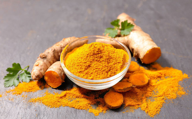 Nghệ chứa các chất chống viêm nên giúp ngăn ngừa sự phát triển của khối u và vô hiệu hóa các chất gây ung thư.