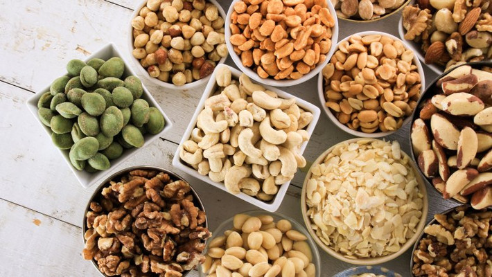 Các loại hạt chứa nhiều chất xơ, protein và chất béo lành mạnh. Các nghiên cứu cho thấy rằng việc thêm các loại hạt vào chế độ ăn uống có thể giúp giảm cân. Ảnh: Internet.