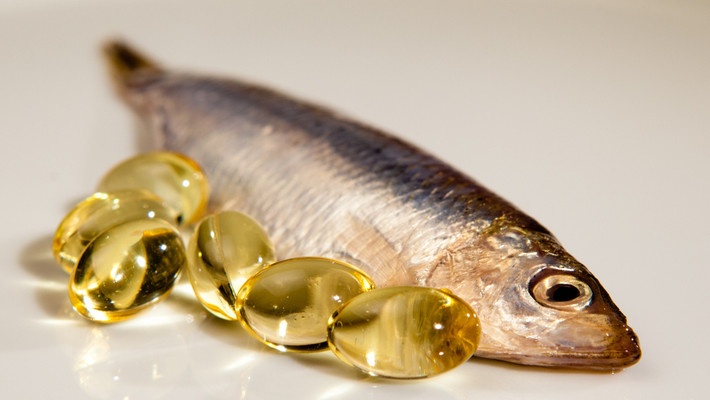 Giúp điều trị trầm cảm: Theo nghiên cứu, các chất bổ sung axit béo omega-3 có thể hữu ích trong điều trị chứng trầm cảm. Khoa học cũng chứng minh rằng mức độ trầm cảm có xu hướng thấp hơn ở các nước có mức tiêu thụ cá cao hơn.
