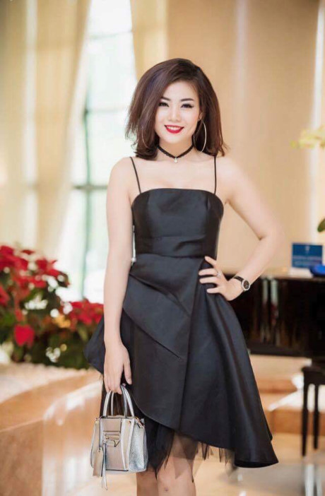 Diễn viên Thanh Hương ngoài đời thực có gu thời trang khá thanh lịch và hiện đại.