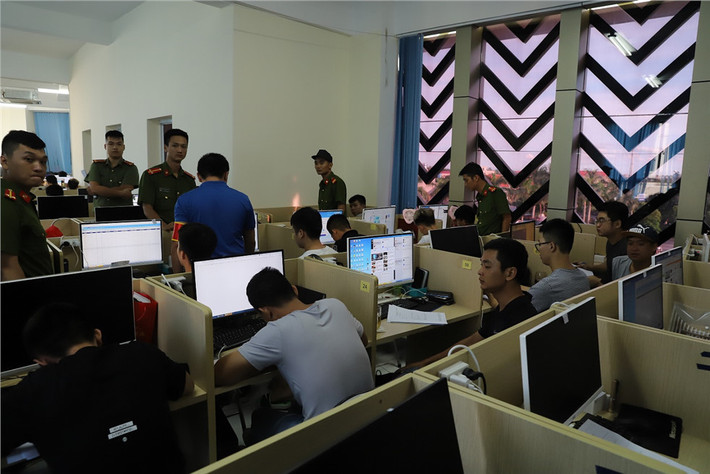Quá trình đột kích Our City, lực lượng công an phát hiện ổ nhóm đối tượng gồm hơn 380 người Trung Quốc đã tham gia tổ chức điều hành các website tổ chức cho công dân Trung Quốc đánh bạc trực tuyến với các hình thức như cá cược thể thao, dự đoán kết quả xổ số, đánh số lô đề…
