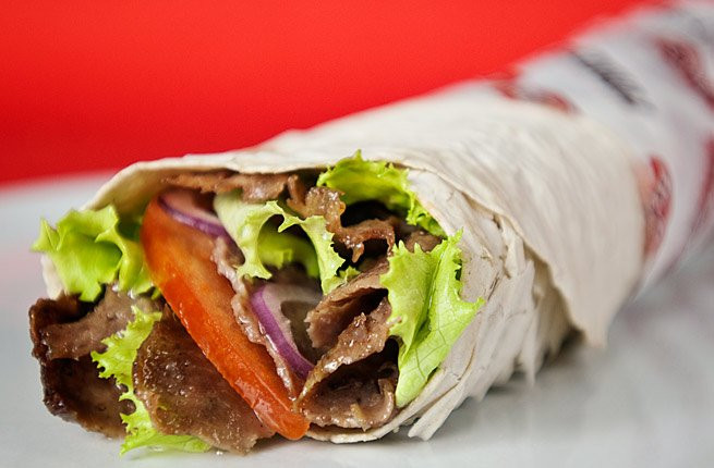 Món Durum ở Istanbul, Thổ Nhĩ Kỳ cũng có mặt trong danh sách 10 món ăn đường phố nổi tiếng thế giới mà thực khách nhìn thấy đã muốn ăn.