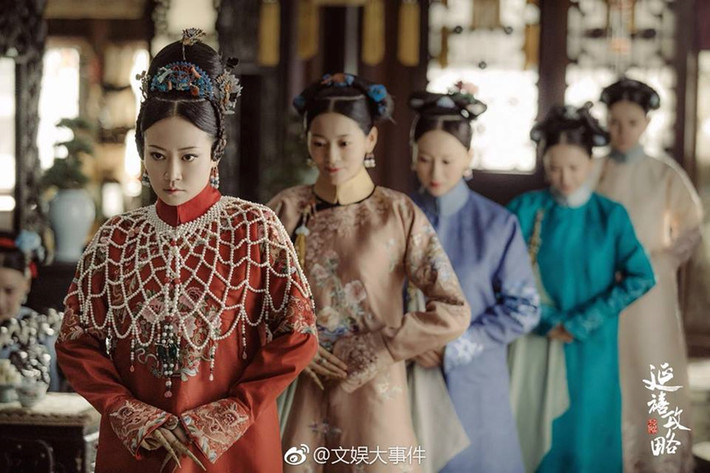 Chuyện ăn uống của phi tần được nhiều người quan tâm. Mỗi ngày, họ chỉ ăn 2 bữa chính. Trong đó, bữa sáng của họ sẽ diễn ra trong khoảng từ 7 - 9h sáng và bữa chiều từ khoảng 11 - 14h.