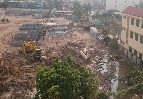 Dự án Tổ hợp thương mại, văn phòng và nhà để bán tại số 119 đường K2, phường Cầu Diễn, quận Nam Từ Liêm của Công ty Cổ phần đầu tư Nhuệ Giang có mức đầu tư lên đến 2.426 tỷ đồng. Theo tiến độ được duyệt là từ 2016-2019, tuy nhiên đến nay dự án vẫn đang triển khai.