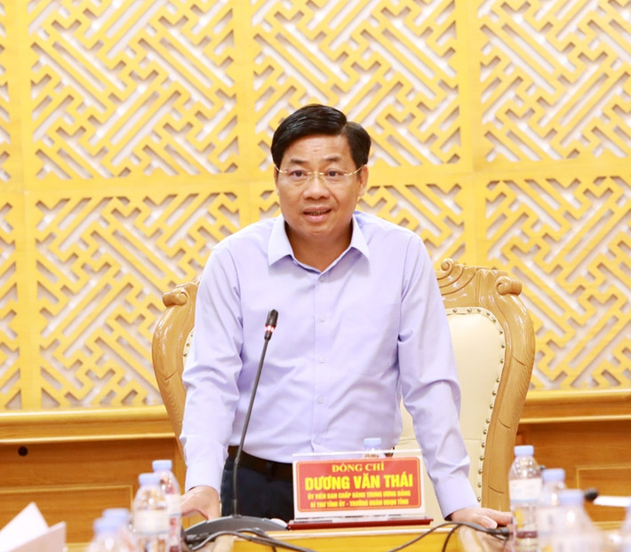 Bí thư Tỉnh ủy Bắc Giang Dương Văn Thái: Ngày 1/5, Cơ quan Cảnh sát điều tra Bộ Công an đã khởi tố bị can, bắt tạm giam ông Dương Văn Thái, nguyên Bí thư Tỉnh ủy Bắc Giang về tội “Lợi dụng chức vụ, quyền hạn trong khi thi hành công vụ”. Ông Thái bị khởi tố liên quan vụ án xảy ra tại Công ty Cổ phần tập đoàn Thuận An. Đến nay có 8 bị can đã bị khởi tố liên quan vụ án trên.