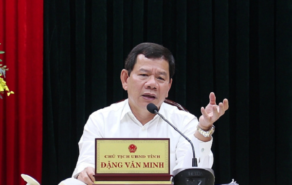 Lý do là ông Đặng Văn Minh đã bị khởi tố, bắt tạm giam vì tội nhận hối lộ và bị kỷ luật khai trừ Đảng.