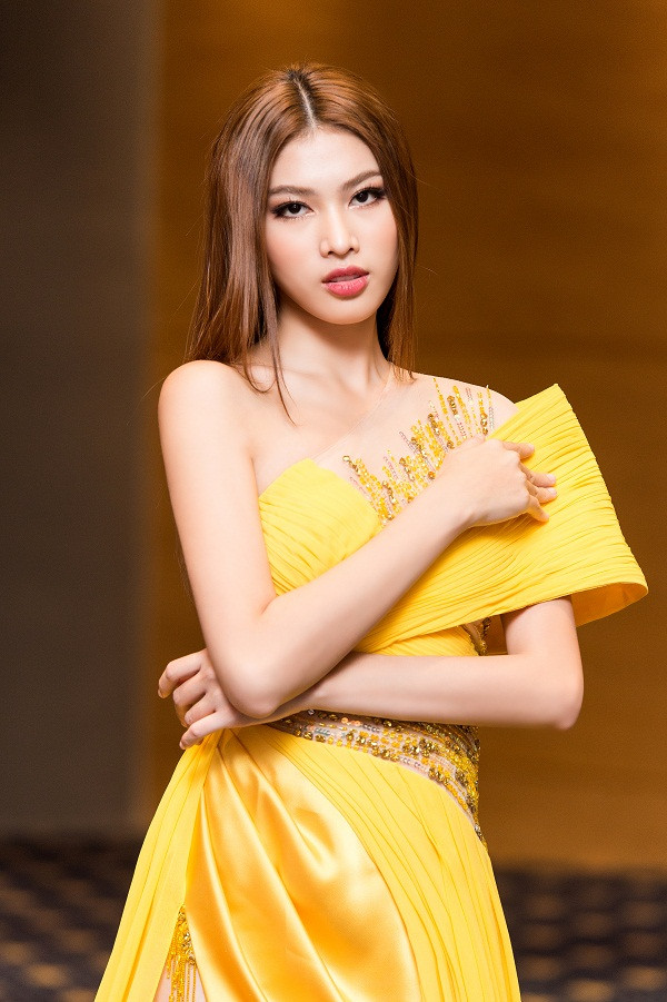 Thời gian qua, người đẹp sinh năm 2000 nhận được sự ủng hộ nhiệt tình từ cộng đồng người hâm mộ sắc đẹp. Phần lớn khán giả đánh giá cô là ứng viên “đáng gờm”, kỳ vọng sẽ tiến sâu khi “mang chuông đi đánh xứ người".
