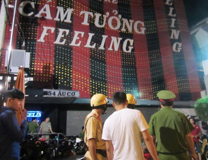 TP HCM: Đột kích bar “Cảm Tưởng”, 100 nam nữ nghi xài ma túy