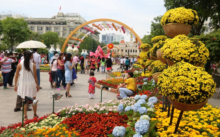 Đường hoa Nguyễn Huệ rực rỡ khoe sắc trong ngày bế mạc