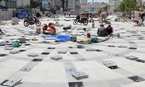 Những ngày cuối trên công trình đường hiện đại nhất Việt Nam