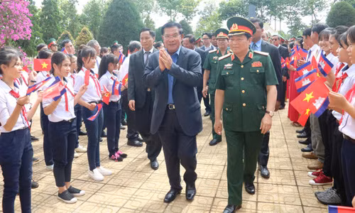 Ảnh: Thủ tướng Campuchia Hun Sen thăm Di tích lịch sử đoàn 125